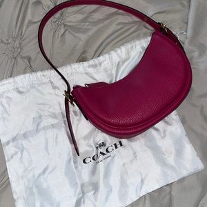 NWOT coach shoulder bag